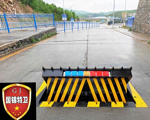 道路路障機