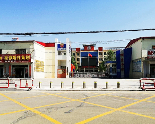 隔離路樁
